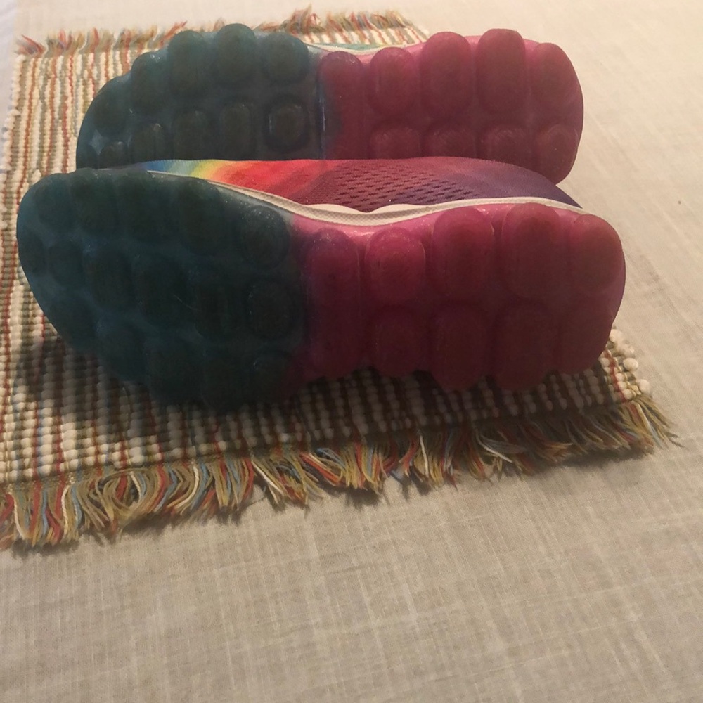 Girls rainbow Skechers sneakers size 5 - Picture 5 of 6